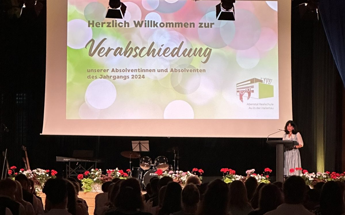 Verabschiedung unserer Abschlussklassen